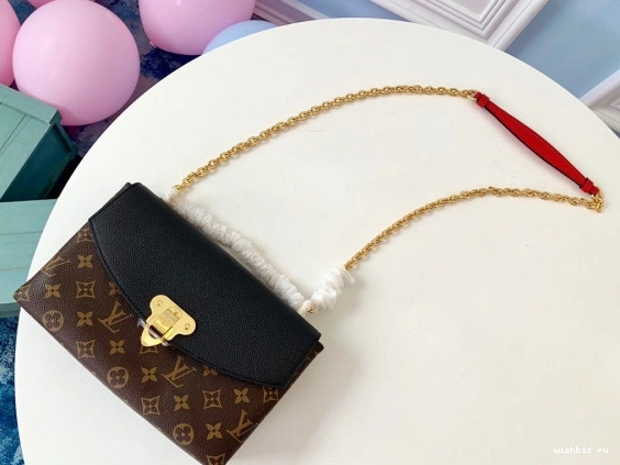 WIS LOUIS SAINT-PLACIDE VUITTON 1129